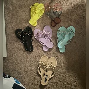 Women sz.40 flip flop style sandals
